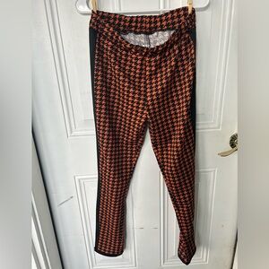 Elastic waist orange black leggings